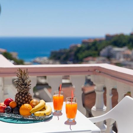 Castello Apartments Улцинь Экстерьер фото