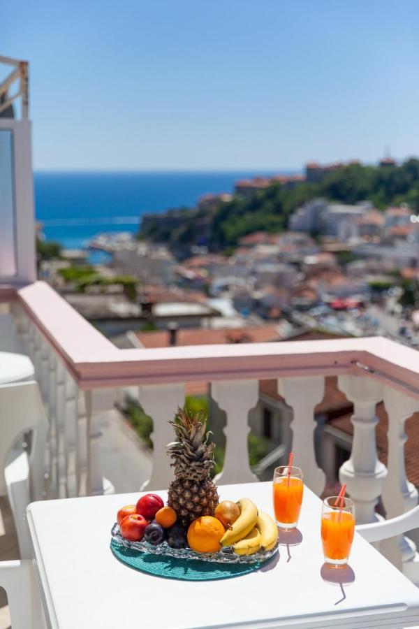 Castello Apartments Улцинь Экстерьер фото