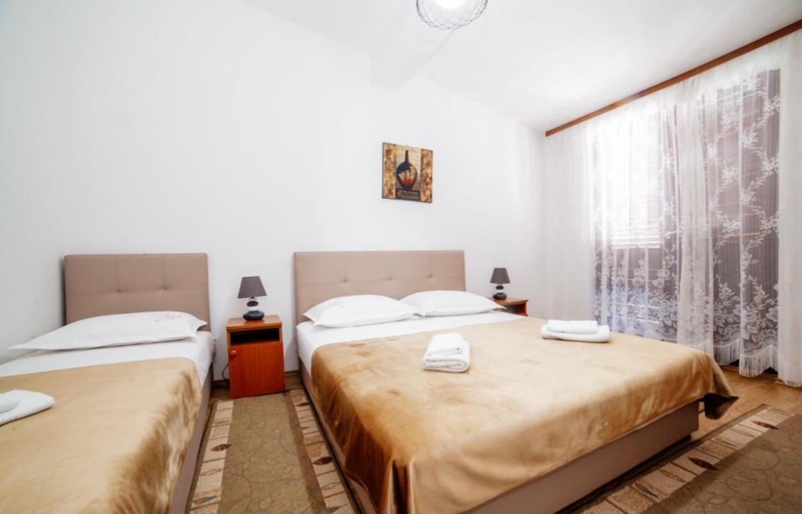 Castello Apartments Улцинь Экстерьер фото