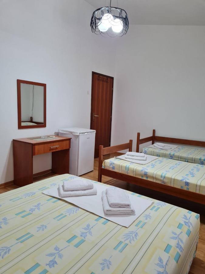 Castello Apartments Улцинь Экстерьер фото